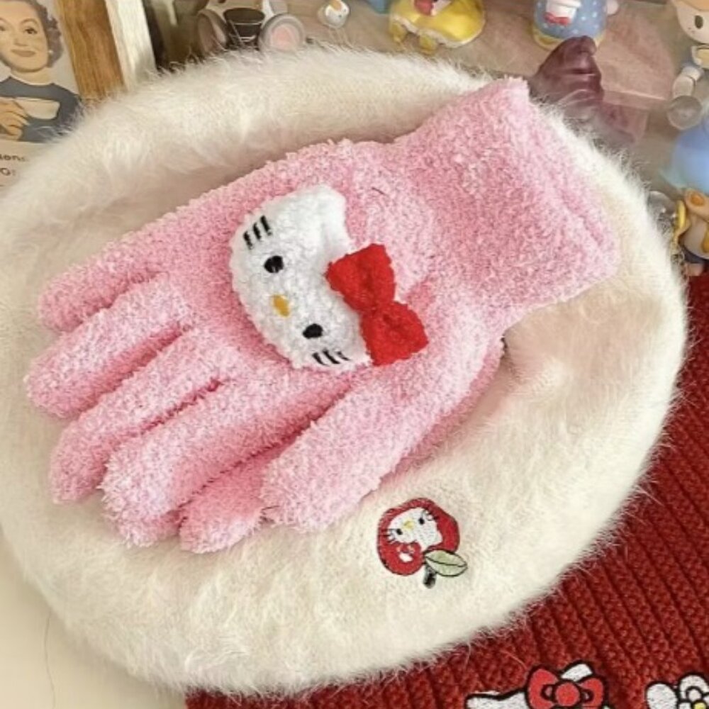 Hello Kitty Pink Fuzzy Gloves Mittens BRAND-NEW & SO CUTE!‎